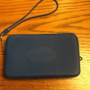 Havaianas rubber zip case